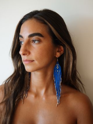 Královské korálkové náušnice- další nádherná novinka na eshopu 🦋💙🙌 Rozkveťte jako modrý lotos a buďte královnou svého...